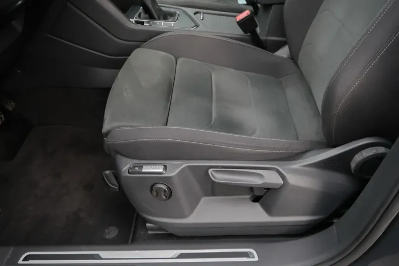 Volkswagen Tiguan din 2023 cu 84.100 km - oferta VOL224543 - foto 22