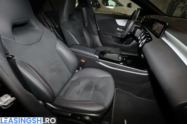 Mercedes-Benz CLA 200 (Clasa CLA) din 2025 cu 12.460 km - oferta MER224550 - foto 4