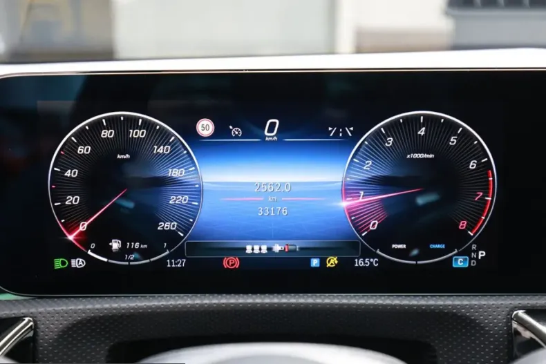 Mercedes-Benz CLA 180 (Clasa CLA) din 2025 cu 33.171 km - oferta MER224552 - foto 16