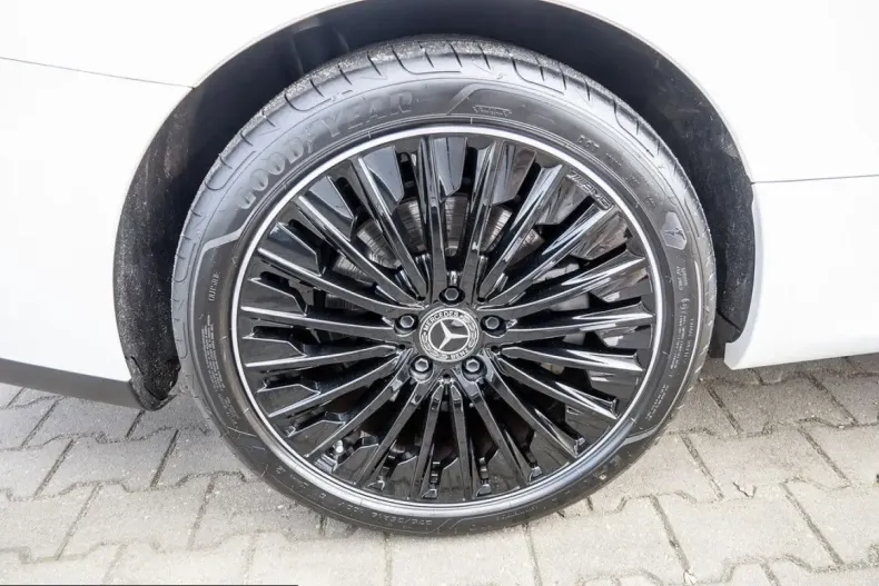 Mercedes-Benz CLE 300 (Clasa CLE) din 2025 cu 9.987 km - oferta MER224562 - foto 5
