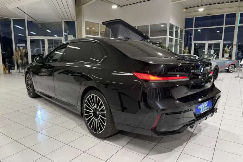 BMW 750 (Seria 7) din 2025 cu 5.000 km - oferta BMW224568 - foto 39