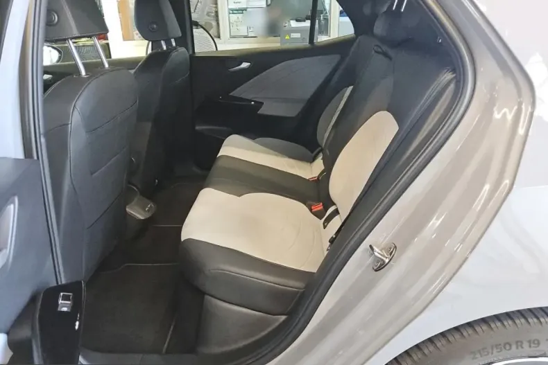 Volkswagen ID.3 din 2024 cu 20.293 km - oferta VOL224569 - foto 7
