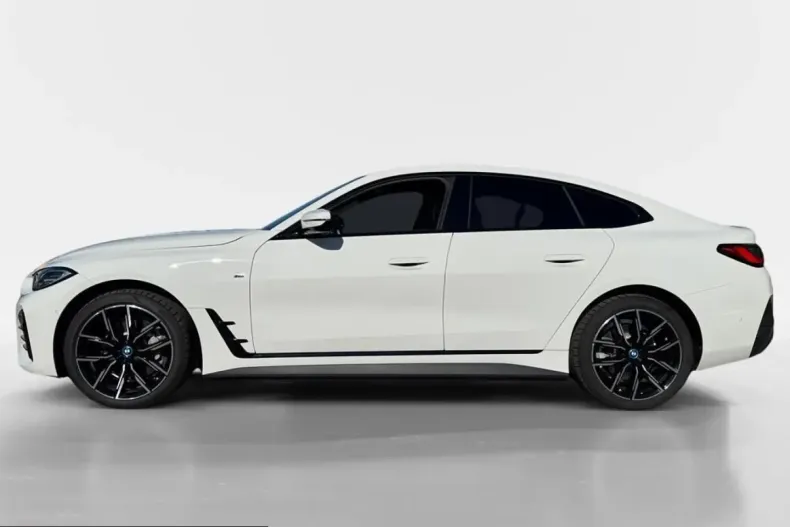 BMW i4 (Seria 4) din 2023 cu 62.900 km - oferta BMW224577 - foto 4