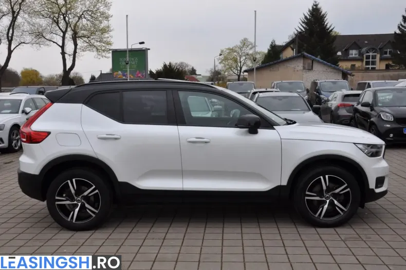 Volvo XC40 din 2022 cu 45.900 km - oferta VOL224580 - foto 8