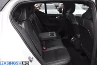 Volvo XC40 din 2022 cu 45.900 km - oferta VOL224580 - foto 19