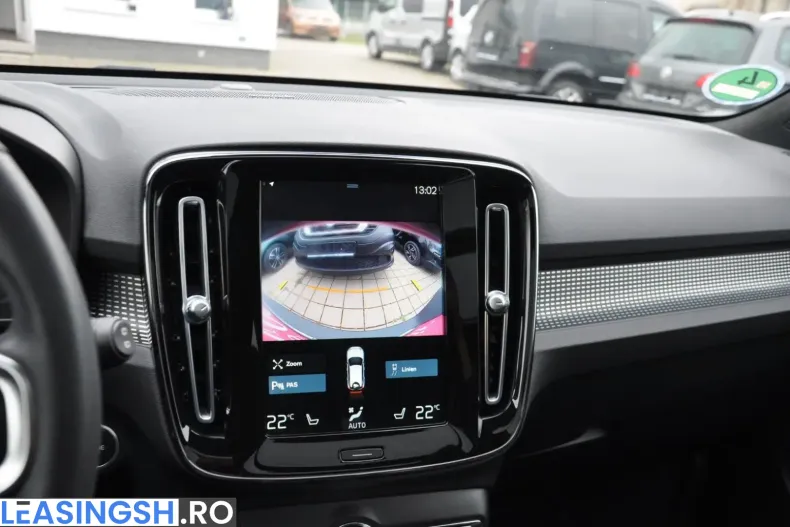 Volvo XC40 din 2022 cu 45.900 km - oferta VOL224580 - foto 21