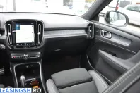 Volvo XC40 din 2022 cu 45.900 km - oferta VOL224580 - foto 28