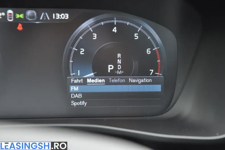 Volvo XC40 din 2022 cu 45.900 km - oferta VOL224580 - foto 36
