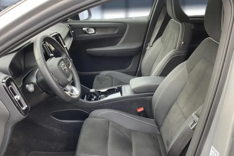Volvo C40 din 2022 cu 55.990 km - oferta VOL224581 - foto 12