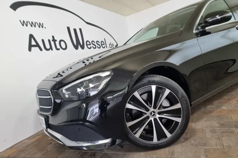 Mercedes-Benz E 300 (Clasa E) din 2022 cu 54.500 km - oferta MER224583 - foto 2