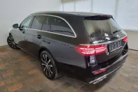 Mercedes-Benz E 300 (Clasa E) din 2022 cu 54.500 km - oferta MER224583 - foto 5