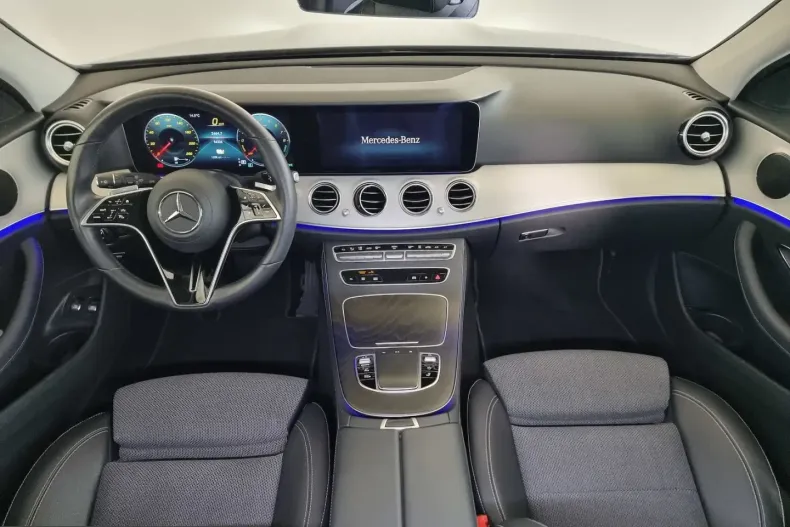 Mercedes-Benz E 300 (Clasa E) din 2022 cu 54.500 km - oferta MER224583 - foto 7