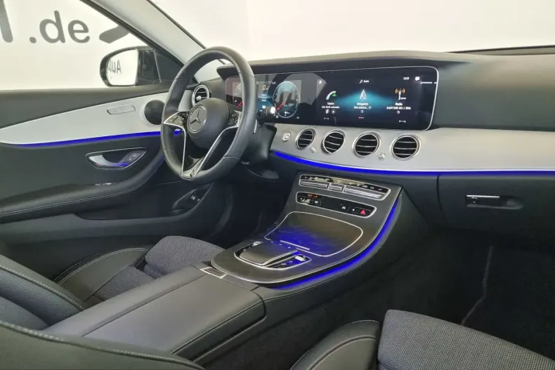 Mercedes-Benz E 300 (Clasa E) din 2022 cu 54.500 km - oferta MER224583 - foto 8