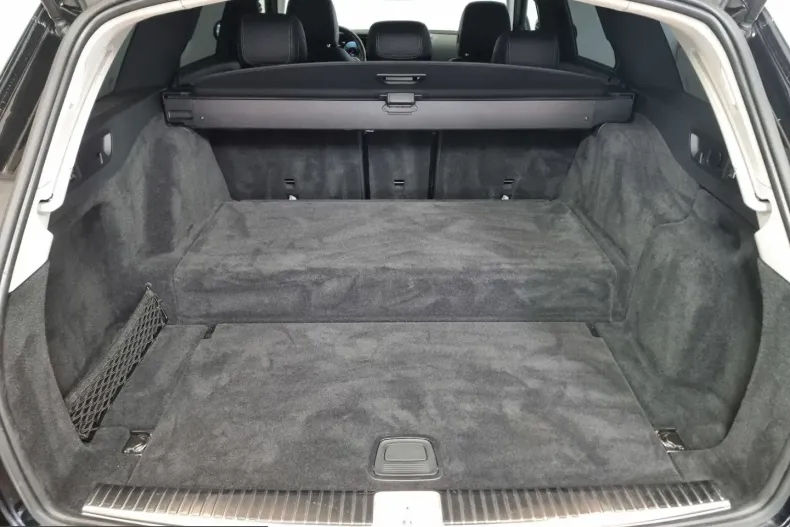 Mercedes-Benz E 300 (Clasa E) din 2022 cu 54.500 km - oferta MER224583 - foto 19