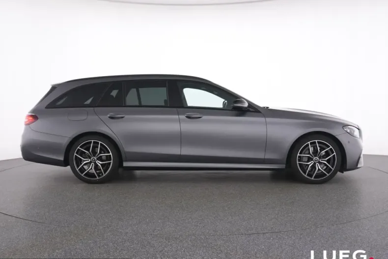 Mercedes-Benz E 200 (Clasa E) din 2023 cu 48.139 km - oferta MER224586 - foto 12