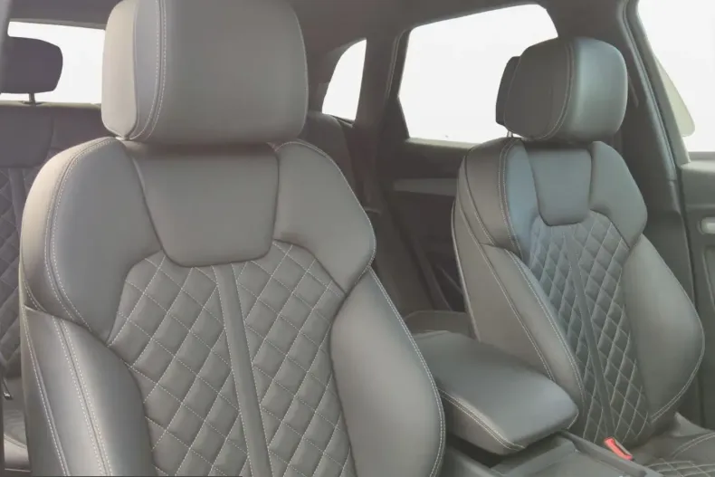 Audi Q5 din 2025 cu 10.807 km - oferta AUD224590 - foto 9