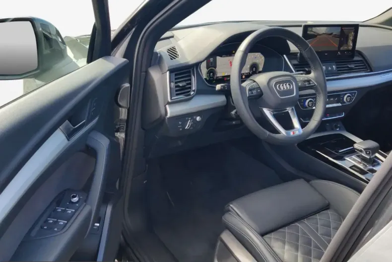 Audi Q5 din 2025 cu 10.807 km - oferta AUD224590 - foto 12