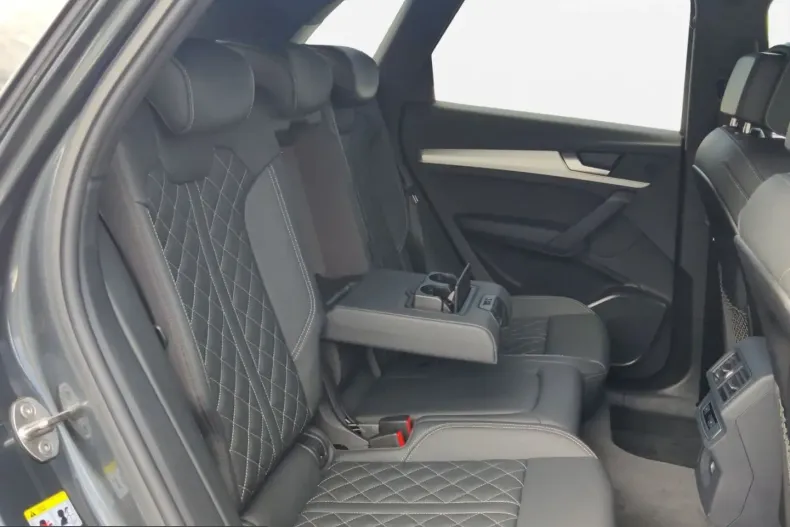 Audi Q5 din 2025 cu 10.807 km - oferta AUD224590 - foto 14