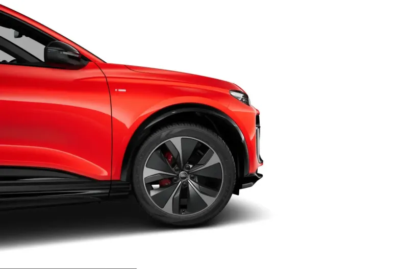 Audi Q6 e-tron din 2025 cu 17.200 km - oferta AUD224591 - foto 3