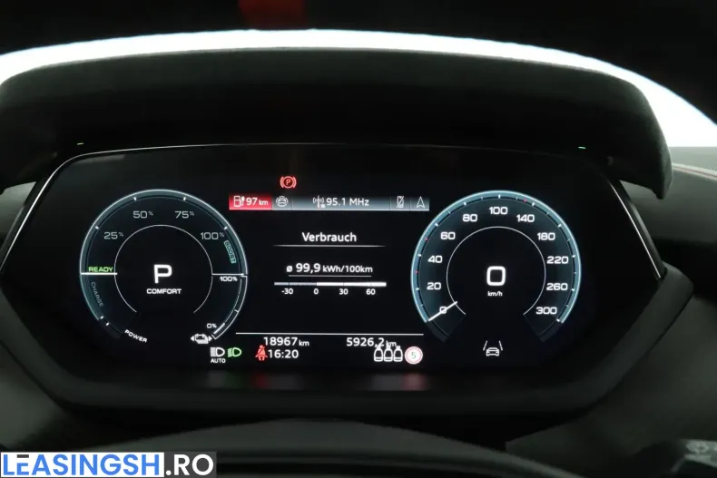 Audi RS e-tron GT din 2024 cu 18.957 km - oferta AUD224593 - foto 18