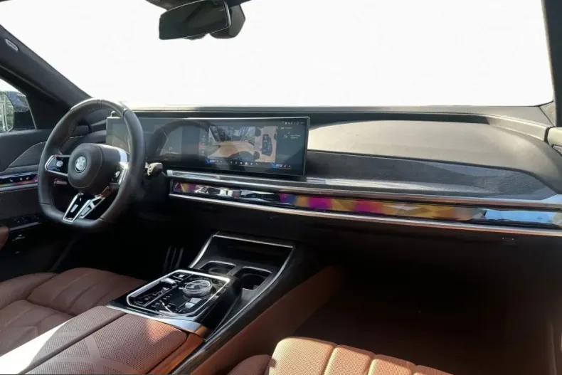 BMW M760 (Seria 7) din 2023 cu 7.149 km - oferta BMW224595 - foto 12