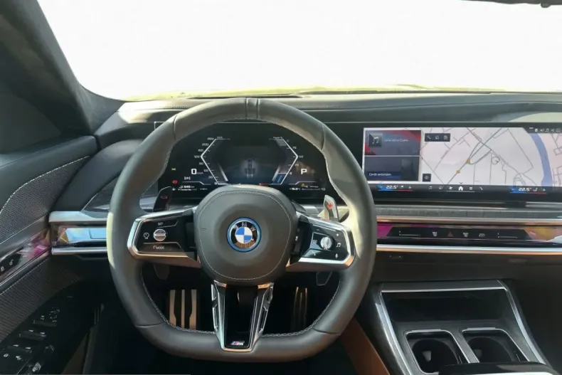 BMW M760 (Seria 7) din 2023 cu 7.149 km - oferta BMW224595 - foto 16