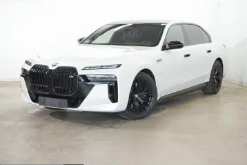 BMW M760 din 2025 - oferta BMW224596