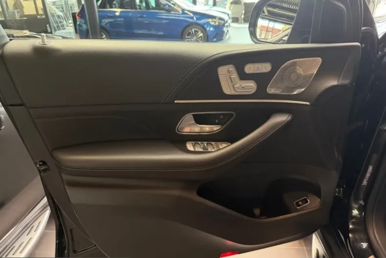 Mercedes-Benz GLS 450 (Clasa GLS) din 2024 cu 36.870 km - oferta MER224600 - foto 4
