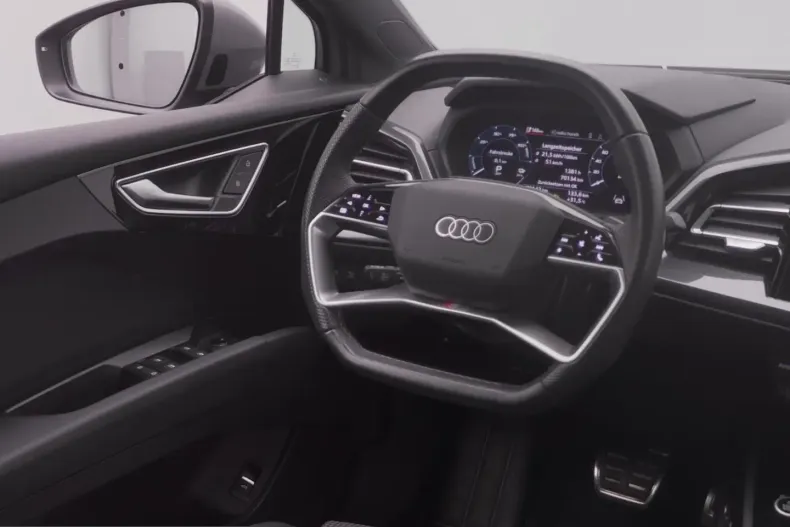 Audi Q4 e-tron din 2022 cu 70.300 km - oferta AUD224606 - foto 8