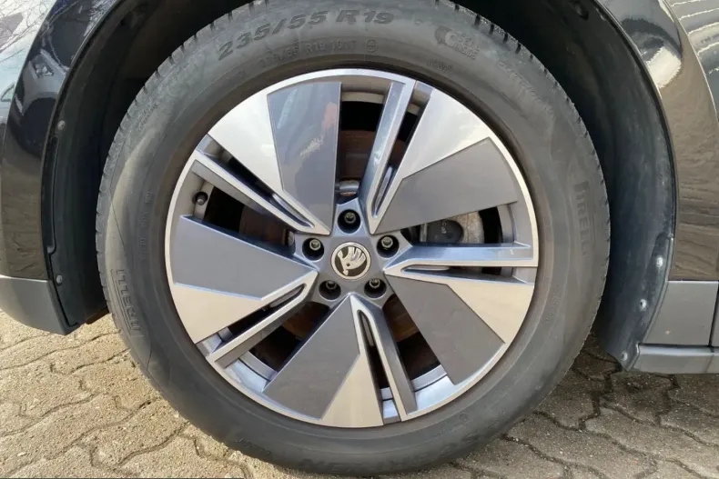 Skoda Enyaq din 2022 cu 55.583 km - oferta SKO224608 - foto 9