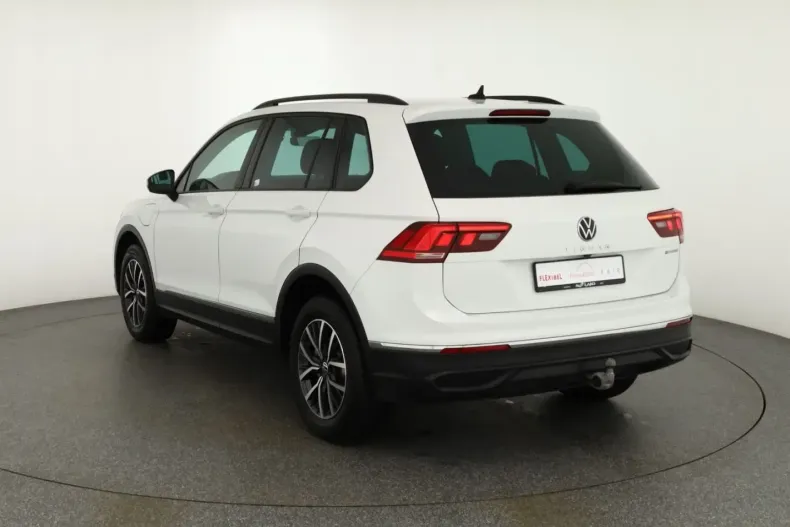 Volkswagen Tiguan din 2022 cu 35.633 km - oferta VOL224609 - foto 3