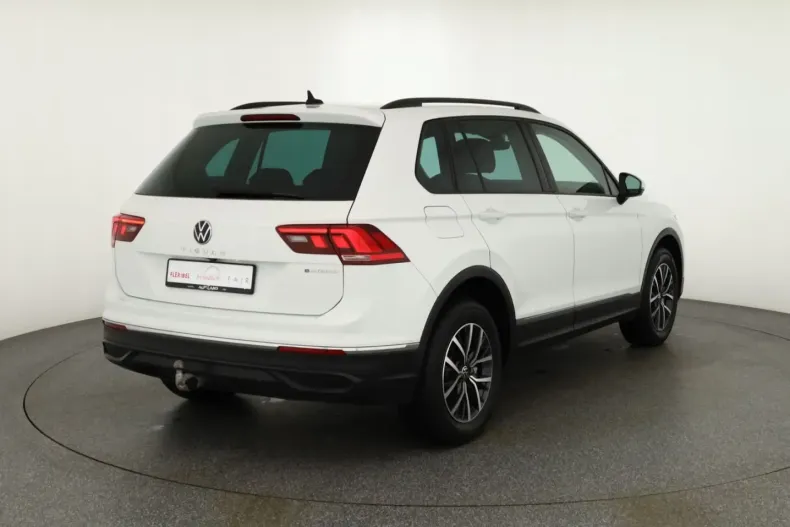 Volkswagen Tiguan din 2022 cu 35.633 km - oferta VOL224609 - foto 5