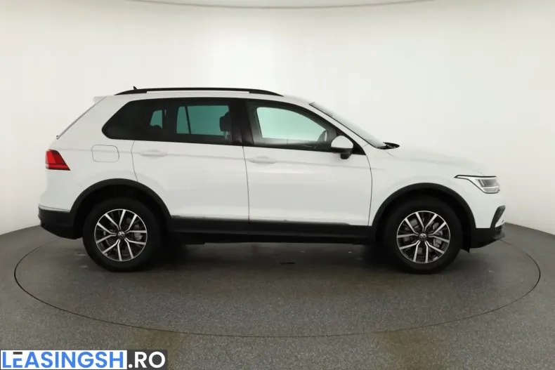 Volkswagen Tiguan din 2022 cu 35.633 km - oferta VOL224609 - foto 6