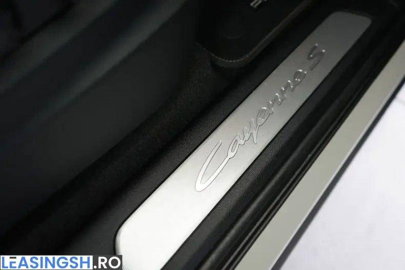 Porsche Cayenne din 2024 cu 13.950 km - oferta POR224612 - foto 10