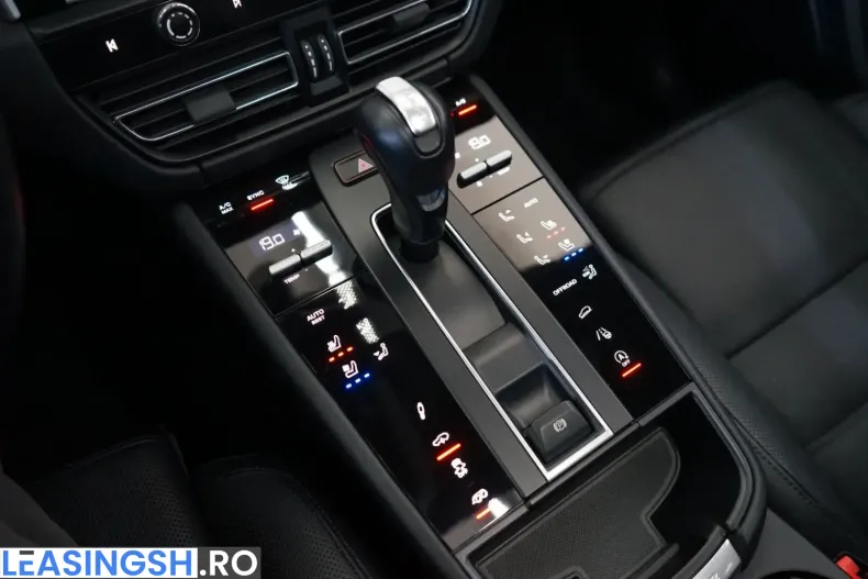 Porsche Macan din 2023 cu 37.100 km - oferta POR224615 - foto 19
