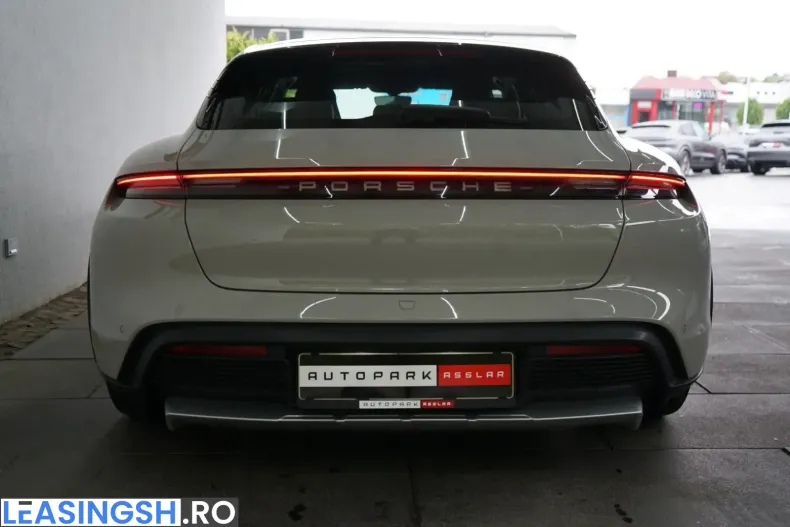 Porsche Taycan din 2022 cu 38.700 km - oferta POR224616 - foto 3