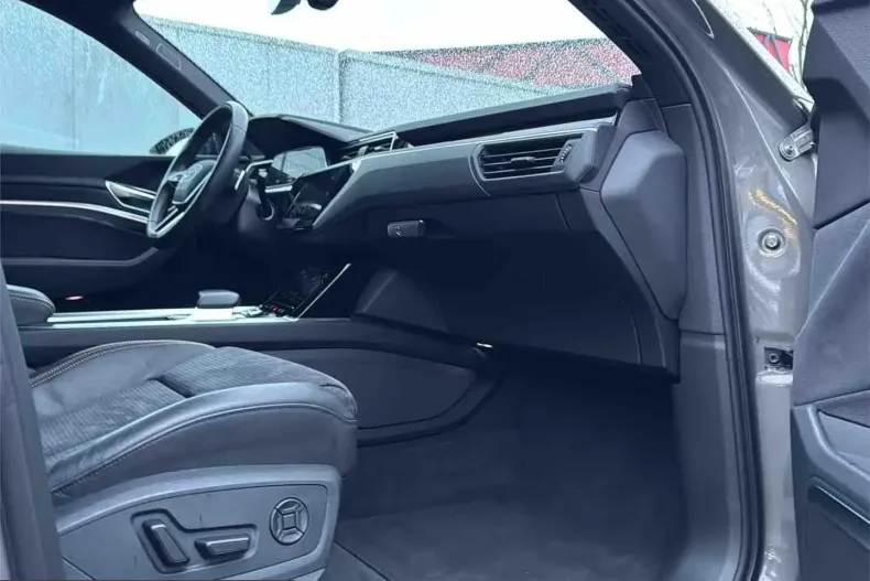 Audi e-tron din 2022 cu 59.725 km - oferta AUD224618 - foto 14