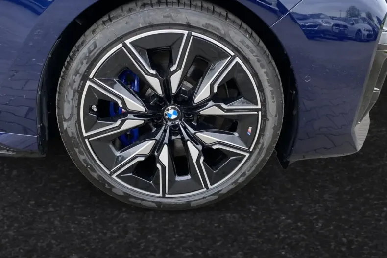 BMW M760 (Seria 7) din 2025 cu 1.800 km - oferta BMW224621 - foto 5
