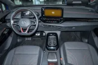 Volkswagen ID.4 din 2023 cu 61.312 km - oferta VOL224622 - foto 7