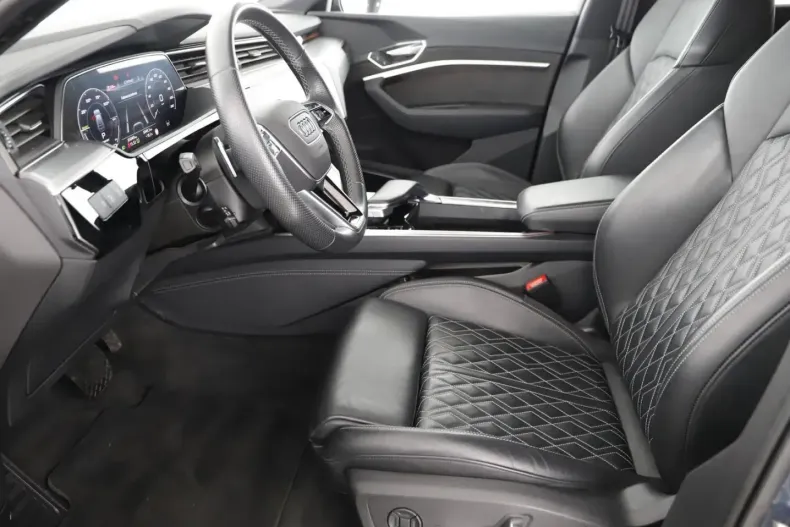 Audi e-tron din 2023 cu 65.048 km - oferta AUD224623 - foto 13