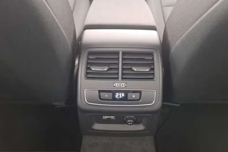 Audi A4 din 2023 cu 33.669 km - oferta AUD224624 - foto 37