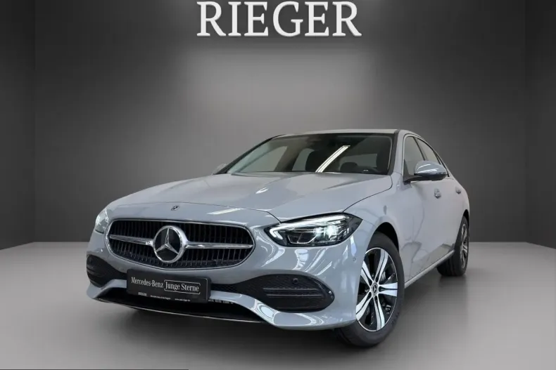 Mercedes-Benz C 400 (Clasa C) din 2024 cu 5.797 km - oferta MER224627 - foto 1