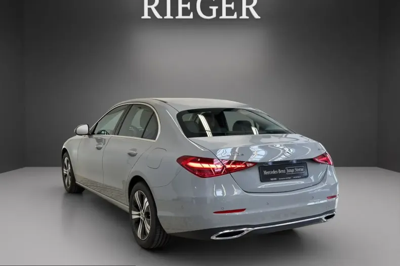 Mercedes-Benz C 400 (Clasa C) din 2024 cu 5.797 km - oferta MER224627 - foto 9