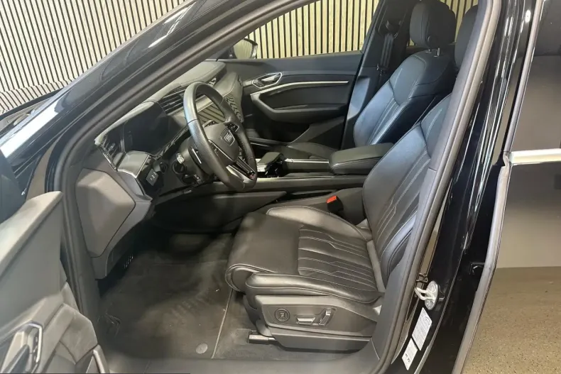 Audi e-tron din 2022 cu 66.278 km - oferta AUD224628 - foto 6