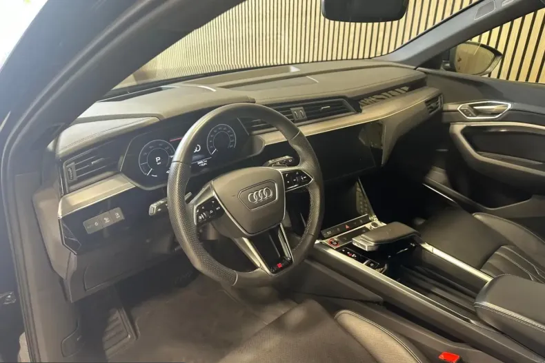 Audi e-tron din 2022 cu 66.278 km - oferta AUD224628 - foto 8