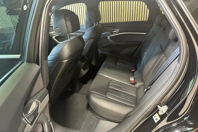 Audi e-tron din 2022 cu 66.278 km - oferta AUD224628 - foto 22