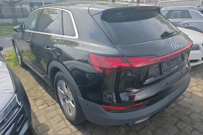 Audi e-tron din 2023 cu 47.516 km - oferta AUD224629 - foto 8