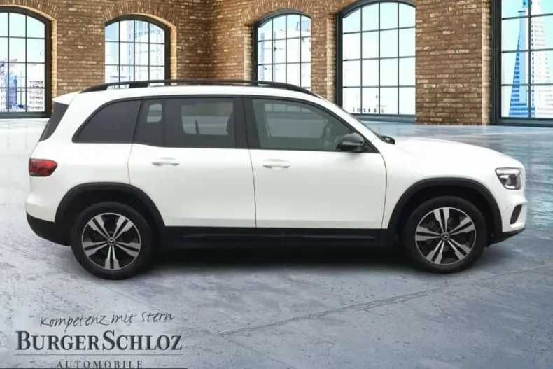 Mercedes-Benz GLB 200 (Clasa GLB) din 2023 cu 45.275 km - oferta MER224631 - foto 4