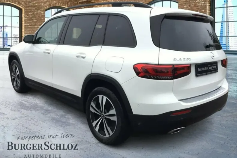 Mercedes-Benz GLB 200 (Clasa GLB) din 2023 cu 45.275 km - oferta MER224631 - foto 7