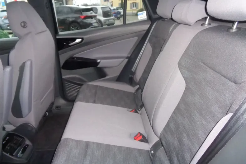 Volkswagen ID.4 din 2022 cu 32.000 km - oferta VOL224633 - foto 7